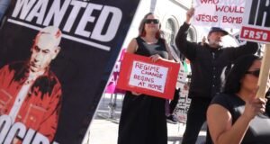 Az unió állapotától elborzadva dühös tiltakozó. De optimista is| mobilit.hu