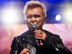 Billy Idol új dokumentumfilmjének előnézeti klipje bemutatja, hogyan fejlesztette ki jellegzetes táncolható punk hangzását| mobilit.hu