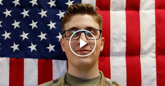 Gyászol egy Kuvaitban meghalt iowai katona családja | mobilit.hu