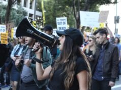 Hogyan birkóznak meg a Los Angeles-i iráni bevándorlók az Egyesült Államok Irán elleni háborújával Az Egyesült Államok-Izraeli háború az iráni hírek miatt| mobilit.hu