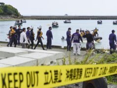 Ketten meghaltak, miután két diákot szállító hajó felborult egy amerikai bázis építkezésén Japán déli részén| mobilit.hu