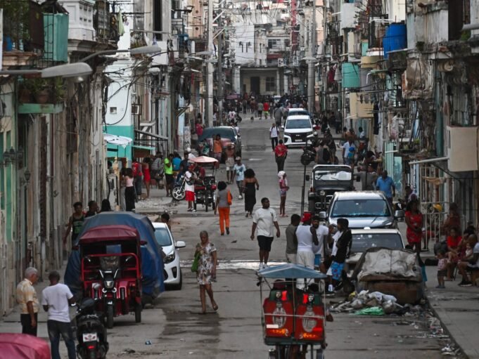 Kuba elektromos hálózata összeomlott az amerikai olajblokád miatt, ami országos