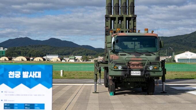 Megugrottak a dél-koreai védelmi részvények, miközben a nehézsúlyú Hanwha Aerospace