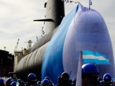 Négy egykori argentin haditengerészeti tiszt áll bíróság elé egy tengeralattjáró 2017-es elsüllyesztése miatt, amelyben a legénység 44 tagja halt meg.| mobilit.hu