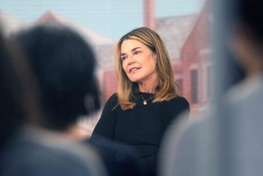 Savannah Guthrie meglátogatja a ‘TODAY’ stúdiót Nancy anyja eltűnése közepette| mobilit.hu