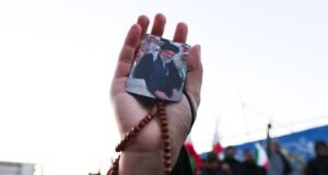 Trump figyelmezteti Iránt, hogy ne tegyen megtorlást Ali Khamenei ajatollah meggyilkolása után: NPR| mobilit.hu