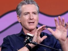 Trump ismét diszlexia miatt támadja Newsomot, mondván, hogy ez kizárja őt az elnöki posztból| mobilit.hu