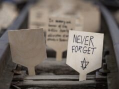 A Long Island-i közvélemény-kutatás szerint a megkérdezettek 15 százaléka úgy gondolja, hogy a mészárlás „túlzott”| mobilit.hu