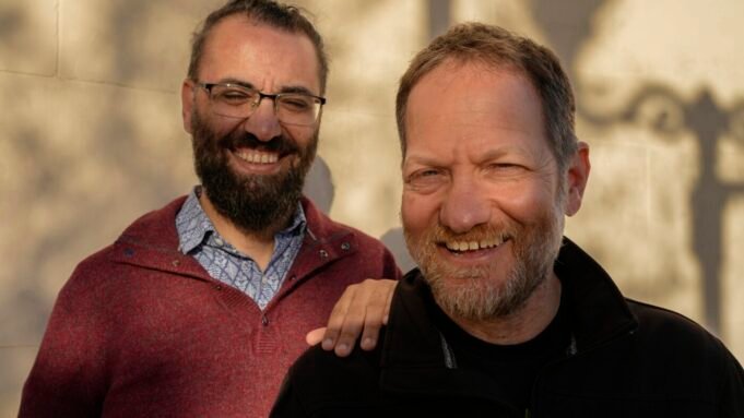 Egy izraeli és egy palesztin együtt dolgozik a közel-keleti békéért: