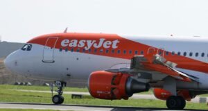 „100 EasyJet utas lemaradt járata Milánóban határellenőrzési késések miatt| mobilit.hu